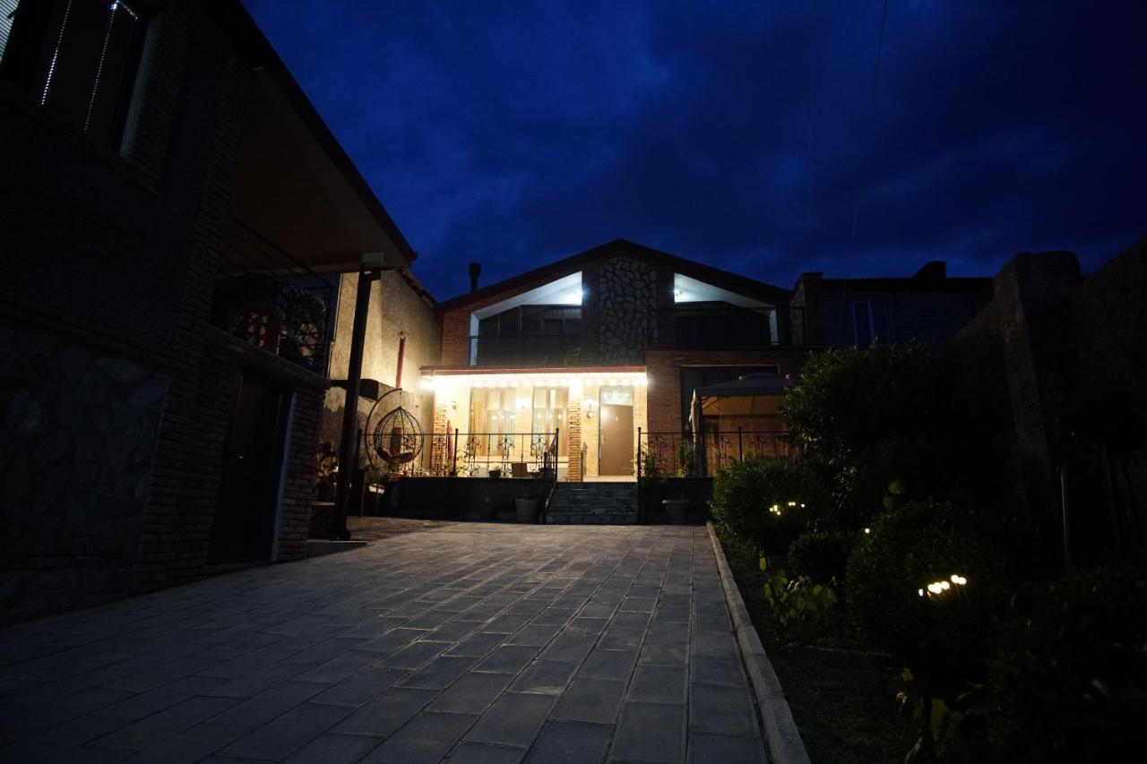 Hotel Lile Telavi Exterior foto
