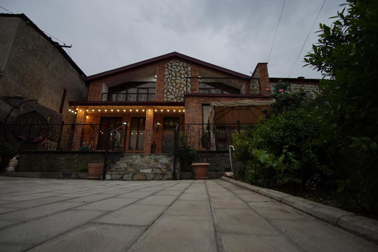 Hotel Lile Telavi Exterior foto